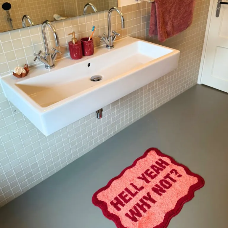 Badmat hell yeah why not - roze - 50x70 cm